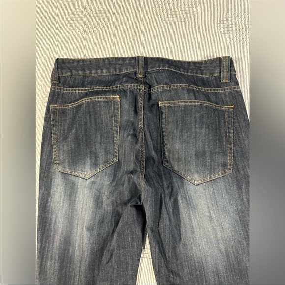 EUC Forever 21 Men's Jeans Straight Leg 34/32 - Picture 2 of 5